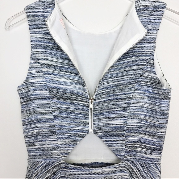 love...ady Fit and Flare Peekaboo Back Dress Sz S - Picture 5 of 8